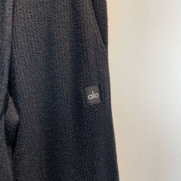 Snuggle Up Sweater High-Waist | Size M - Picture 3 of 5